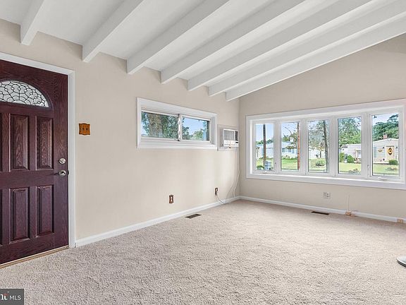 4th image of 223 Ruth Ave