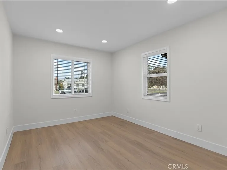 23217 Anza Ave — Photo 16