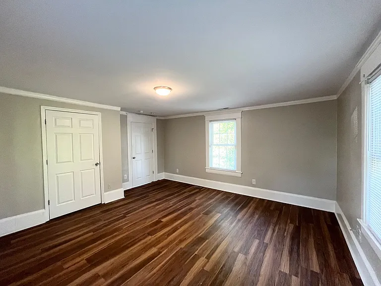 1810 Vale St — Photo 12