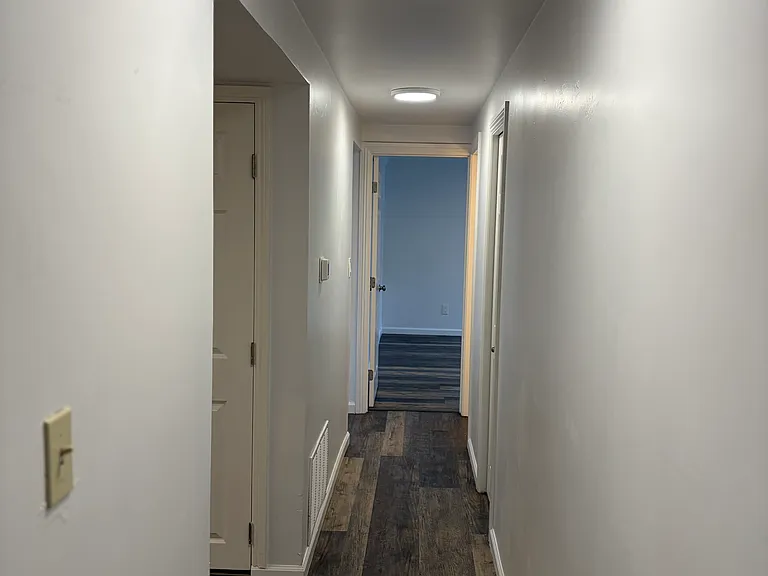 464 Milton Ave — Photo 7
