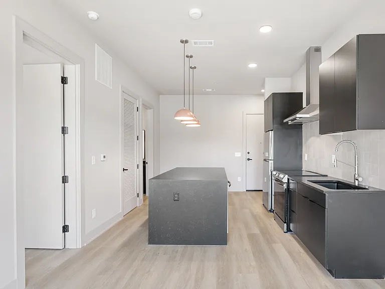 1090 Haysboro Ave #1094 — Photo 16