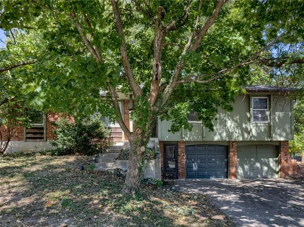 906 NE 80th Ter, Kansas City, MO 64118