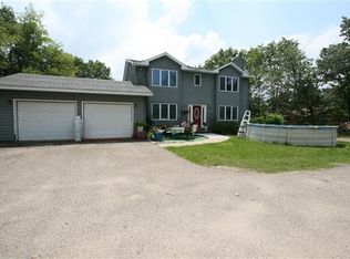 1261 E Hiawatha Dr, Wisconsin Dells, WI 53965