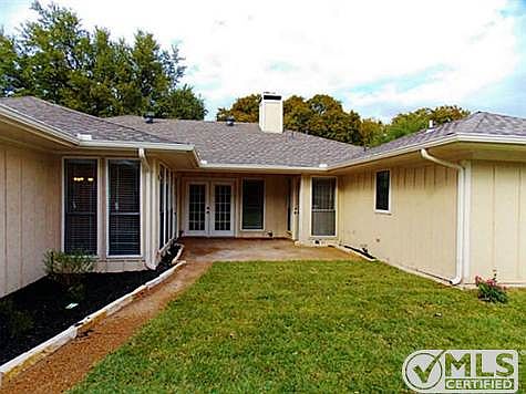 2nd image of 7252 Blythdale Dr