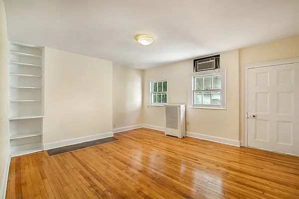 Rented by Compass | media 11