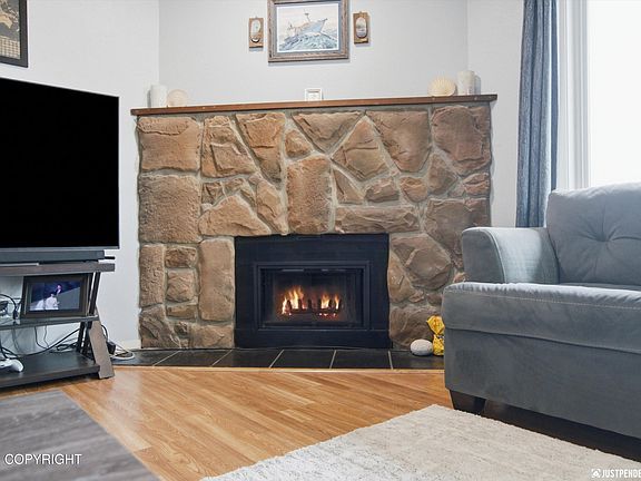 4th image of 241 McCarrey St Unit 16
