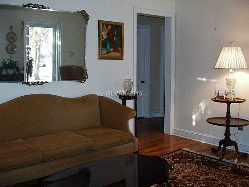 2nd image of 15 Buttonwood Ave