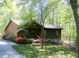 8629 Haw River Rd, Oak Ridge, NC 27310