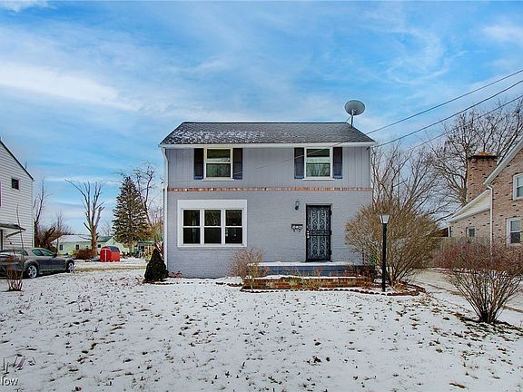 3rd image of 1025 Reed St