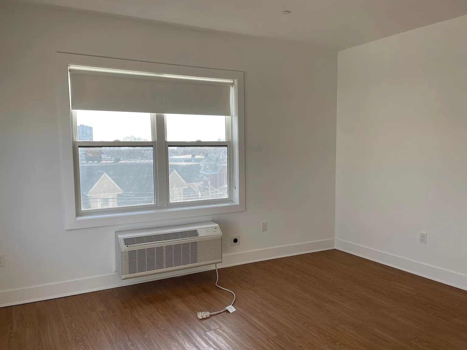 429 Bergen Ave — Photo 4