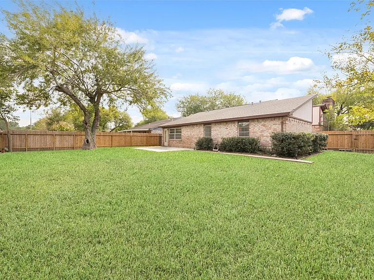 10522 Northview Dr — Photo 36