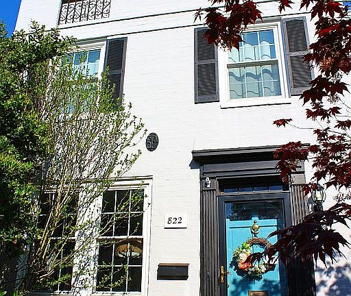 2nd image of 822 S Royal St