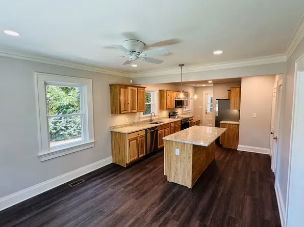 212 Whitehall Rd, Anderson, SC 29625