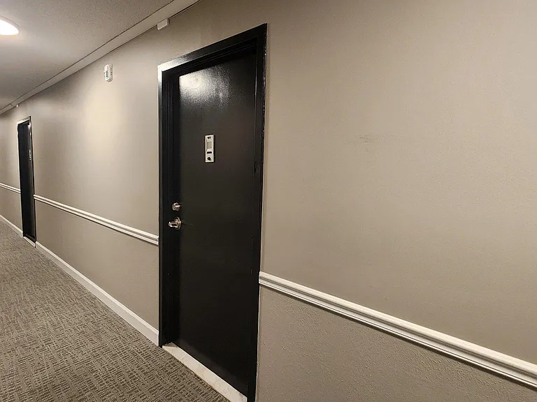 2500 N Van Dorn St #1020 — Photo 4