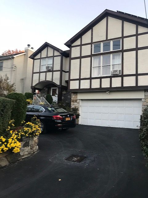 1st image of 316 E Lincoln Ave