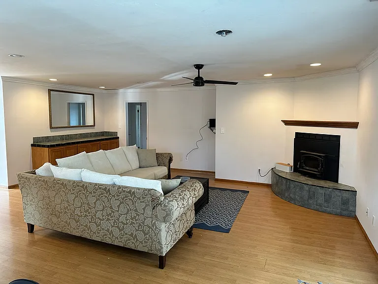 5022 Mount Etna Dr — Photo 4