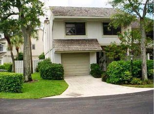 5664 Santiago Cir, Boca Raton, FL 33433