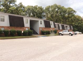 300 Apache Dr #4C, Enterprise, AL 36330
