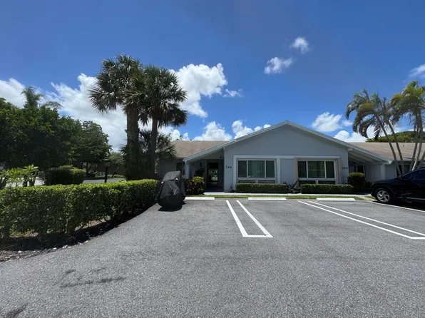 744 Lago Road #1f, Delray Beach, FL 33445