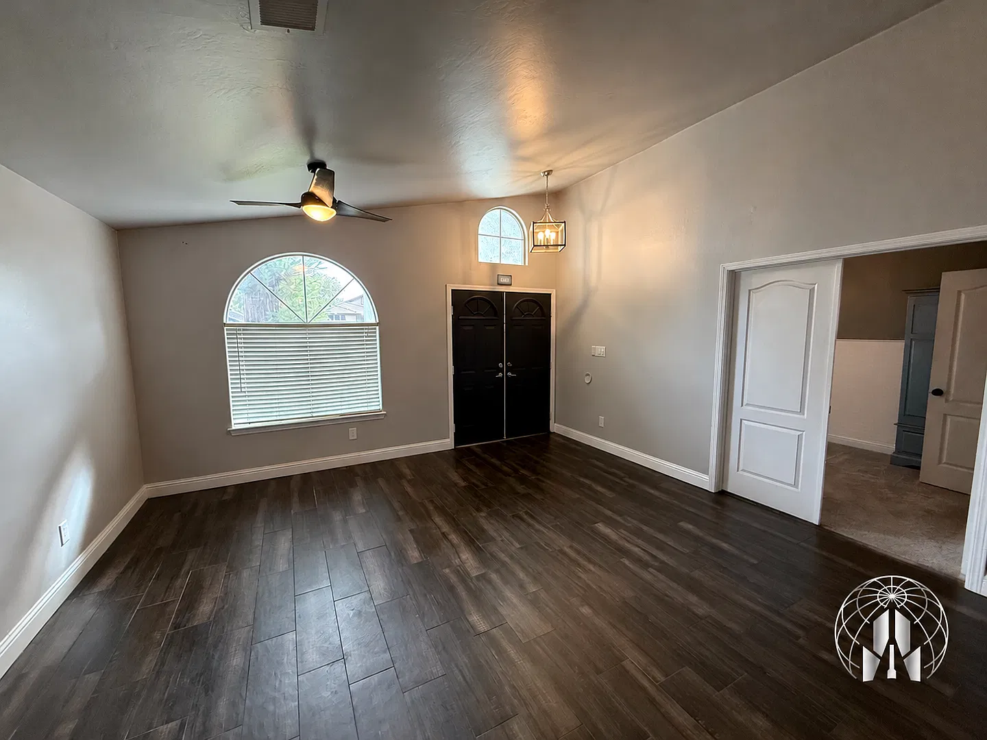 Spacious 5 Bed/3 Bath NW Bakersfield Home w/ Solar, Pool & Security Deposit Alternative Option — Photo 2