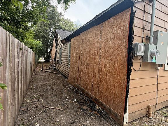 4th image of 5319 Greylog Dr