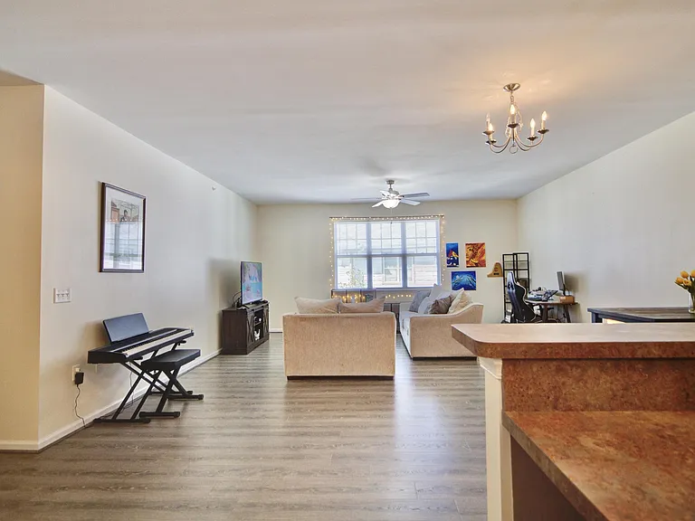 4316 Colindale Rd #1-304 — Photo 9
