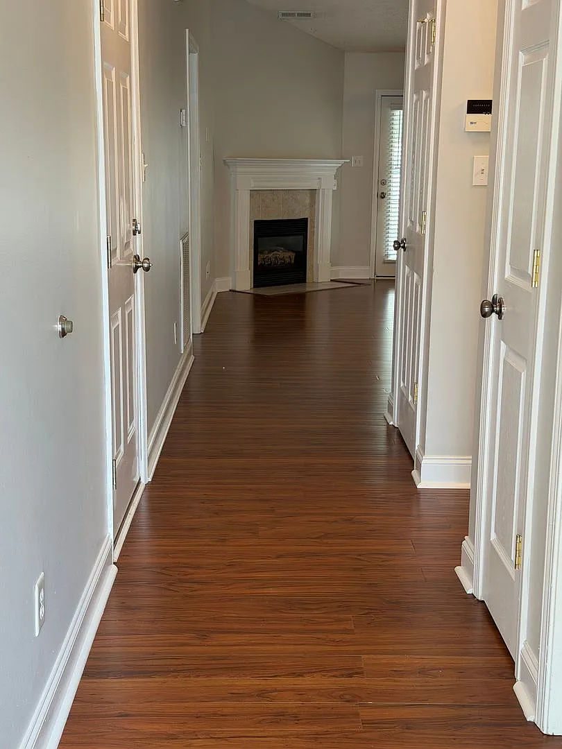 2 bed, 2.0 bath, 1080 sqft, $1,800 — Photo 2