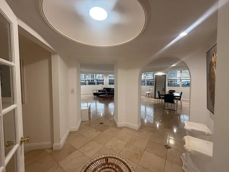 801 Brickell Bay Dr #470 — Photo 11