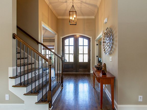 3rd image of 2716 Bertram Ct