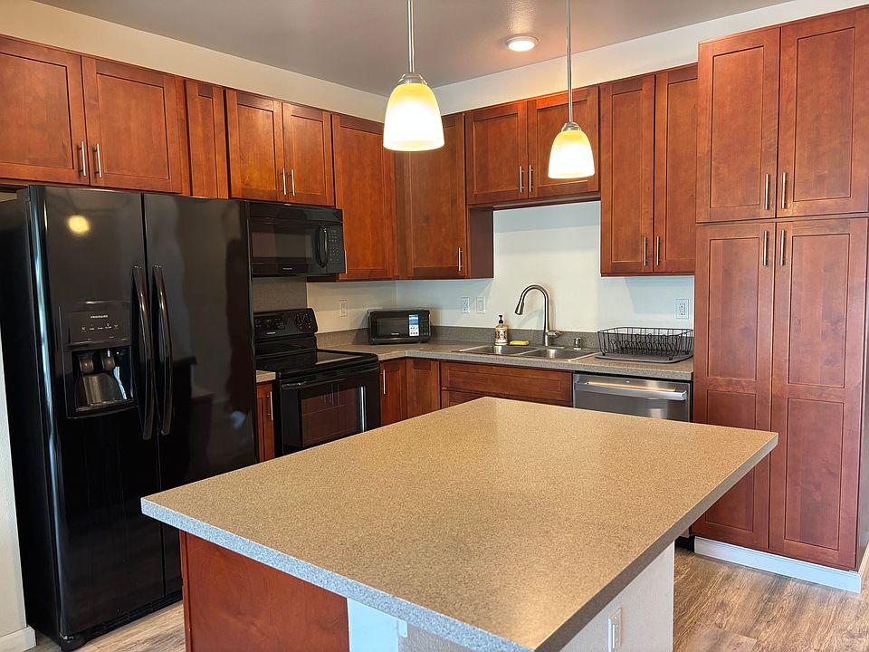 1st image of 642 Kakala St #1609