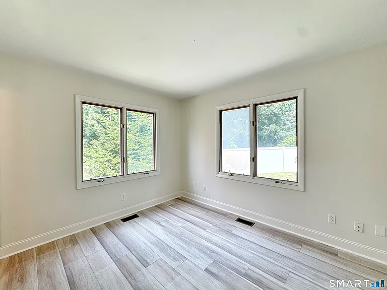 10 Harvann Rd — Photo 25