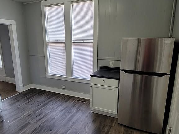 3rd image of 1021 S 16th St #1021