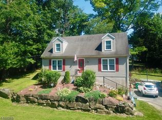 8 Butternut Rd, Vernon, NJ 07462