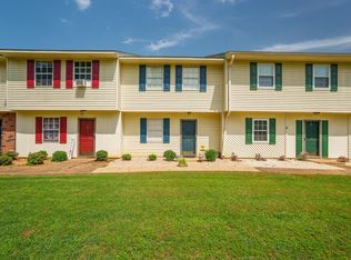 807 Gusmus Ave, Muscle Shoals, AL 35661
