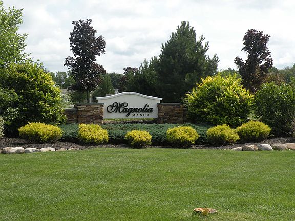 3rd image of 46 Copper Beech Run