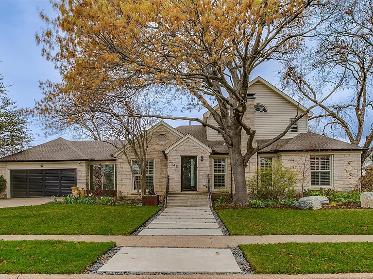 2045 Marydale Dr — Photo 1