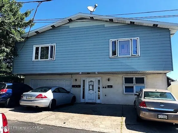 597 Lyon Ct, Hazleton, PA 18201