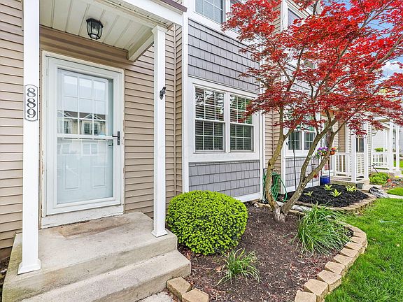 3rd image of 889 Noddymill Ln E #33C