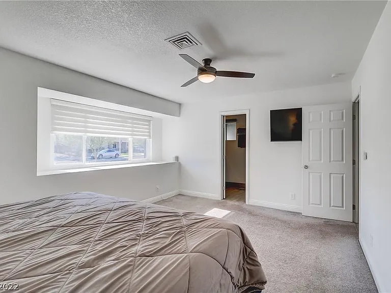2912 Gilmary Ave — Photo 8