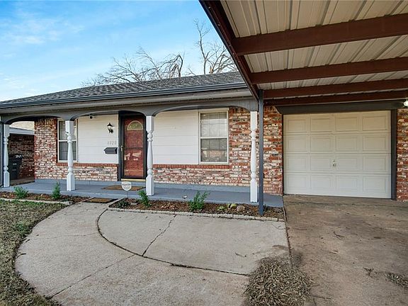 4th image of 4020 Larkwood Dr