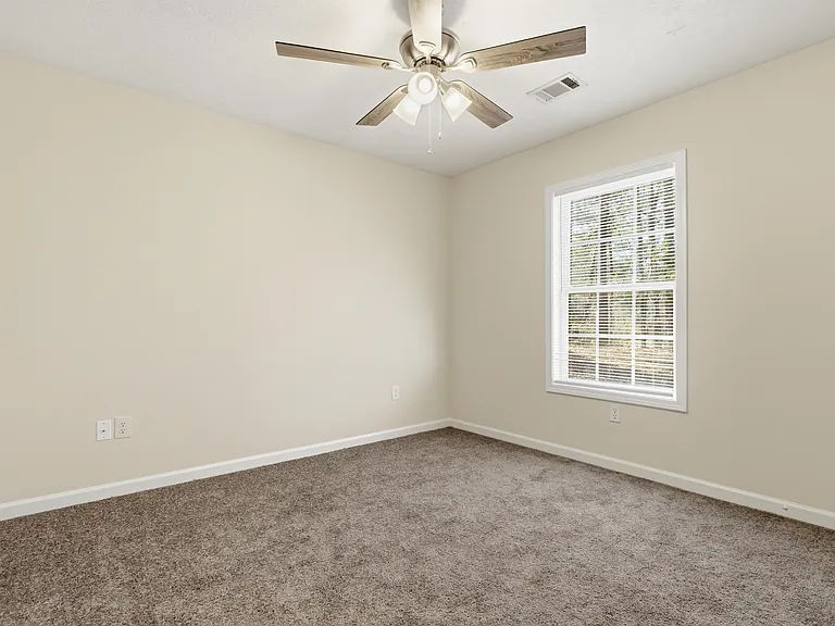 701 Pine Hill Ct — Photo 10