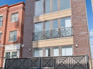 1614 W Augusta Blvd #3, Chicago, IL 60622