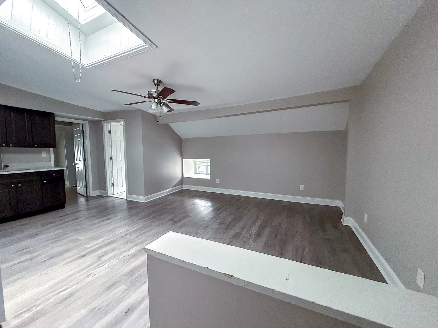 4040 Spruce St — Photo 4