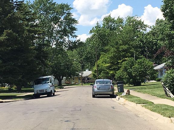 5th image of 4421 Circle Dr