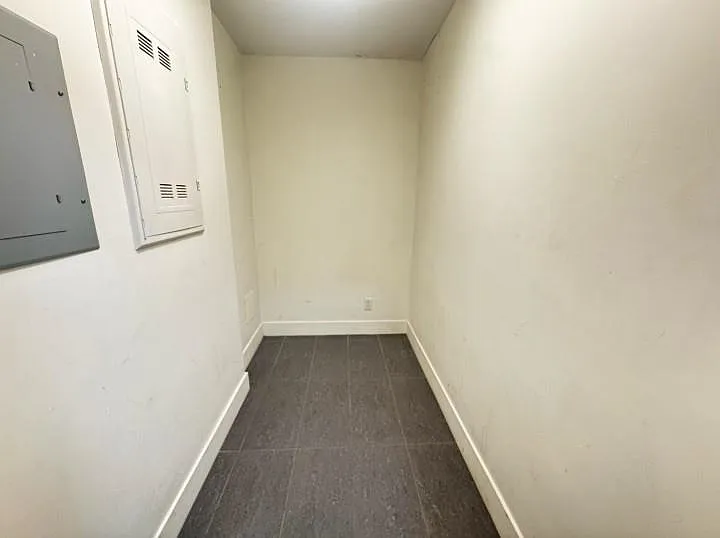 1088 Richards St #418 — Photo 13