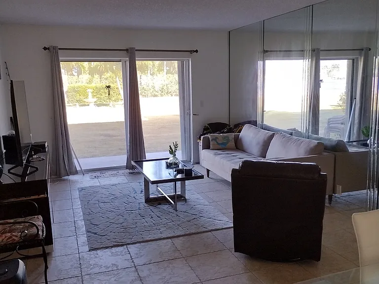 311 E Ocean Ave #108 — Photo 8