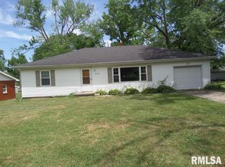 11916 E Diana Rd, Mount Vernon, IL 62864