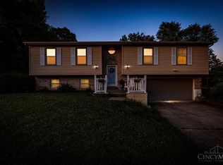 446 Emerald Woods Dr, Oxford, OH 45056