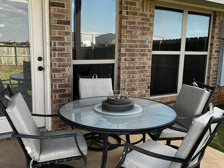 patio seating to enjoy a meal/coffee outside