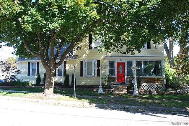 1st image of 908 W Park St